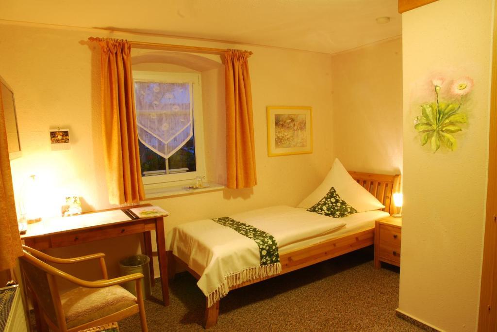 Logis L'Auberge Gutshof Bischofswerda Værelse billede